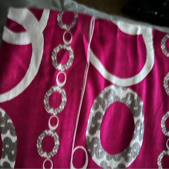 Brand new Pashima shawl or scarf. 26” wide by 74” long. Gray fringe. - Picture 6 of 7